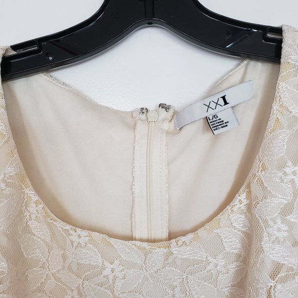 Forever 21 Cream Dress Lace cocktail NWT Size L - Picture 2 of 10